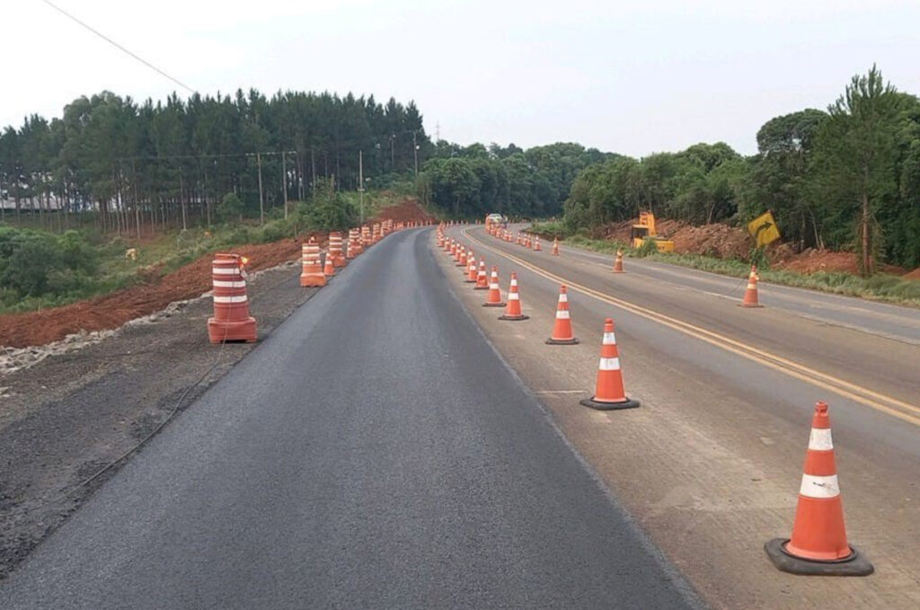 Vias com obras