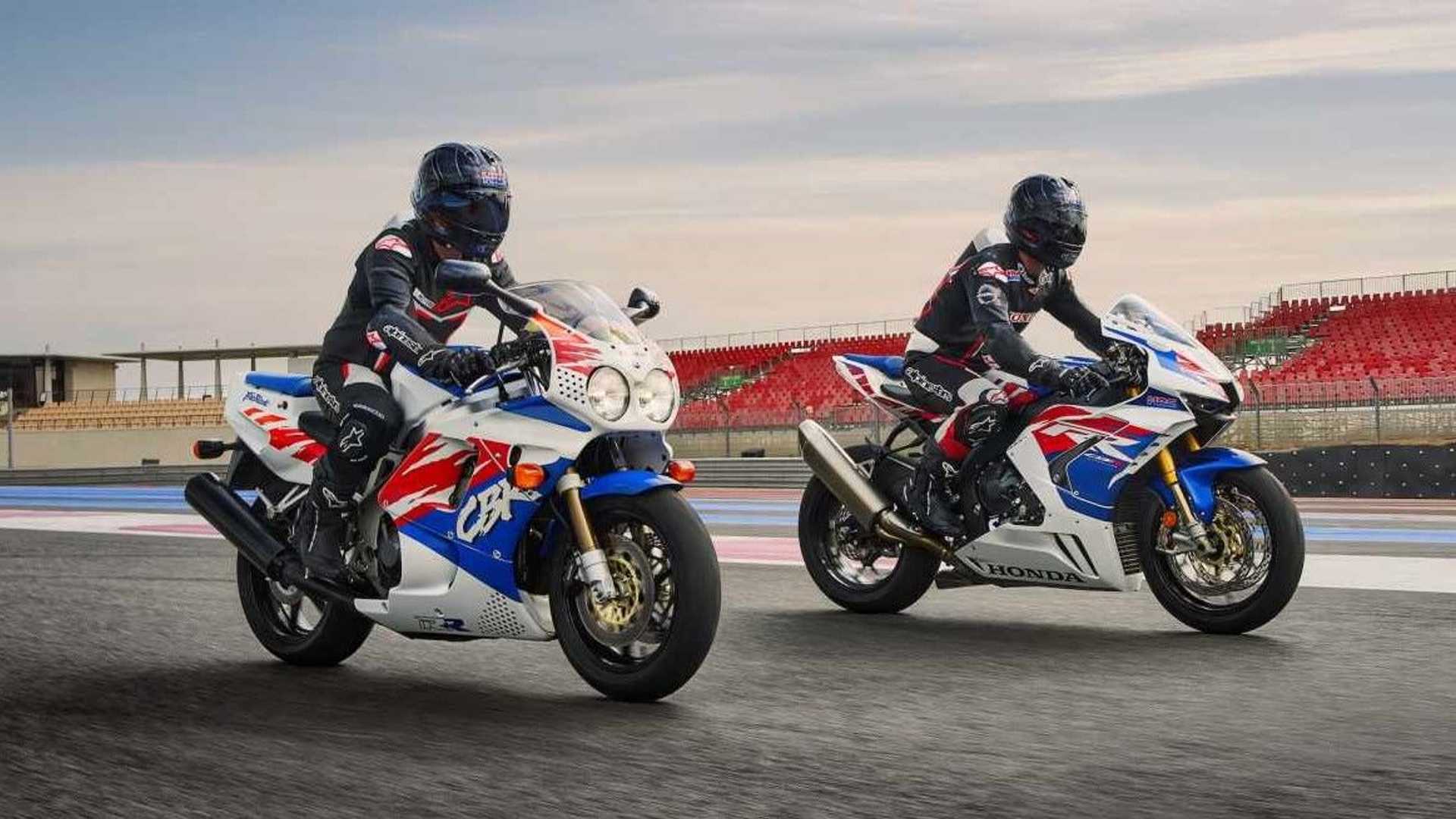 2022-honda-cbr1000rr-r-fireblade-sp-30th-anniversary-tandem