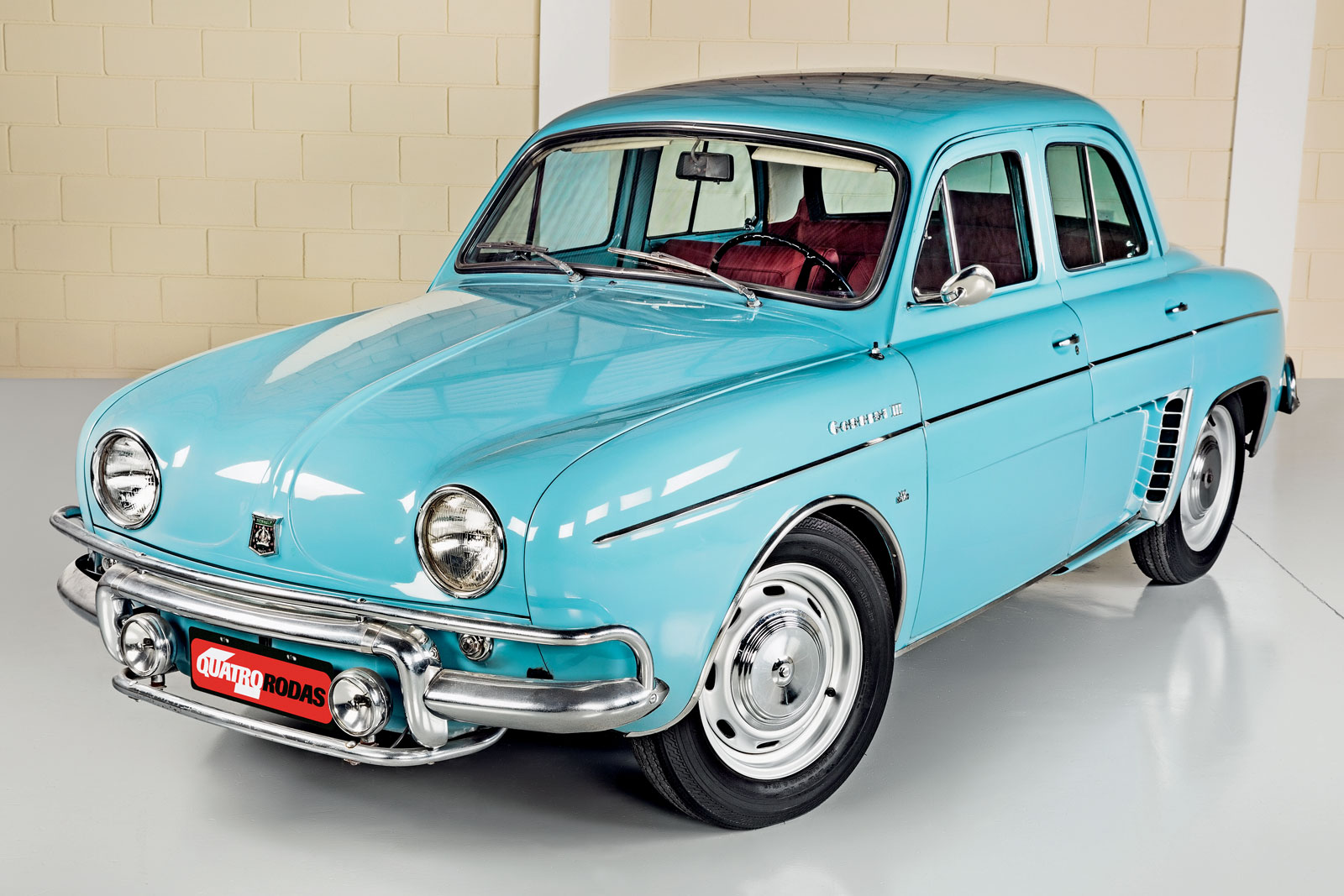 Willys Gordini, o pequeno sedã Renault que surgiu moderno e mais rápido