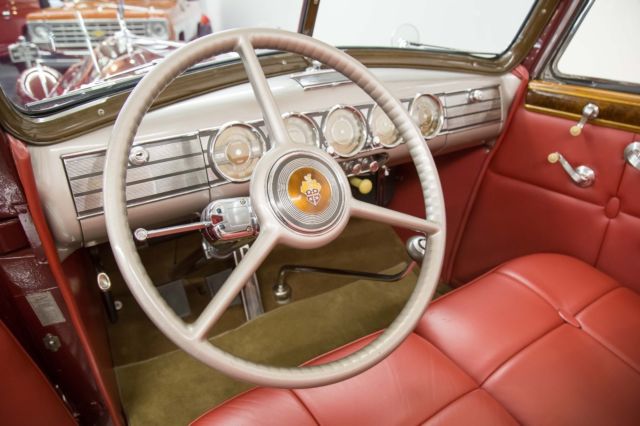 1938-packard-twelve-1607-convertible-coupe-8